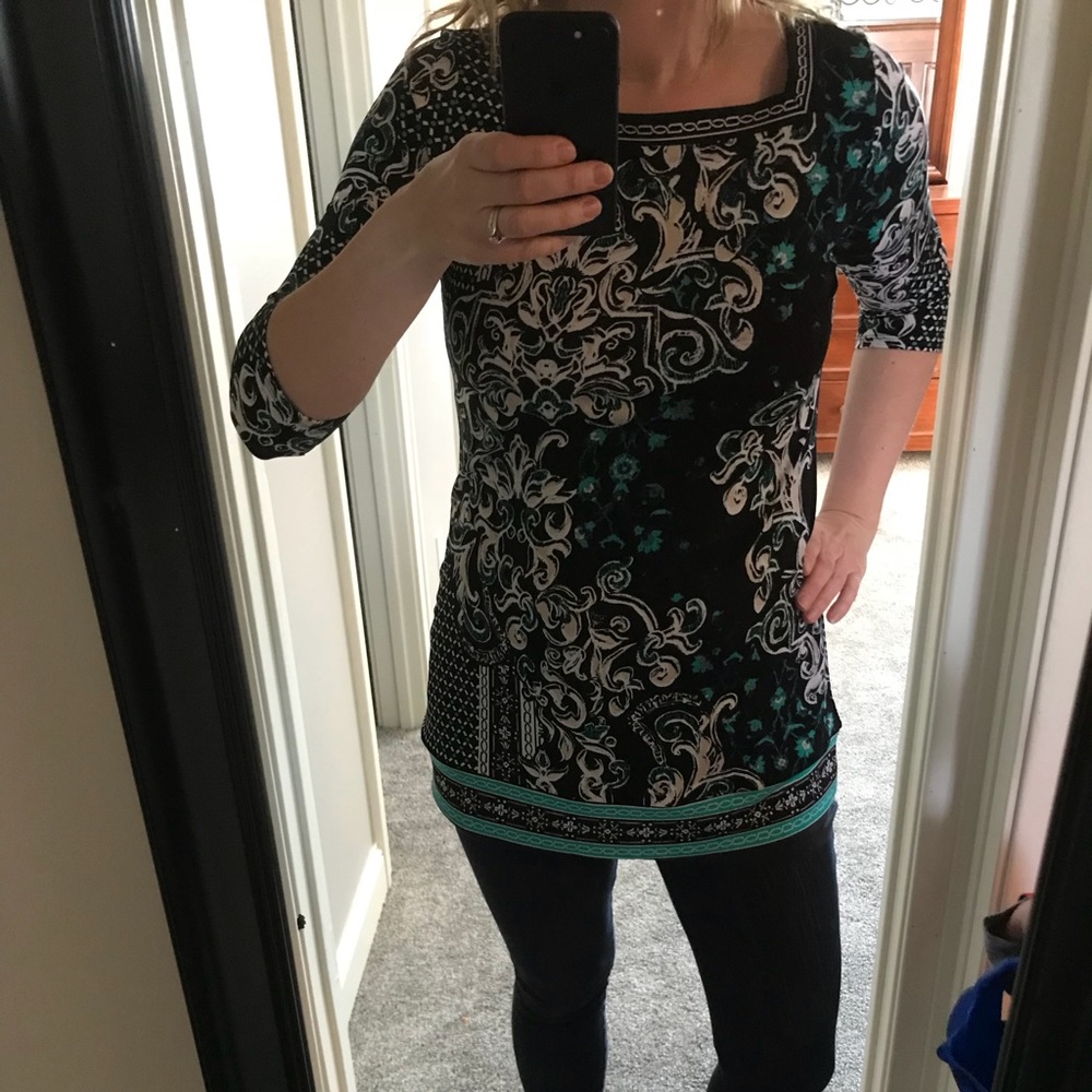 Black House White Market Tunic